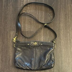 Women’s Y2K Black Leather Coach Crossbody Purse Bag